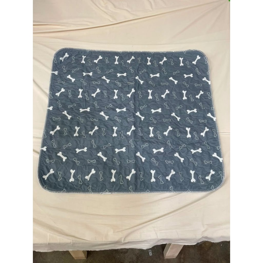 Reusable Washable Pet Training Pad Gray White Dog Bone Pattern Waterproof Mat